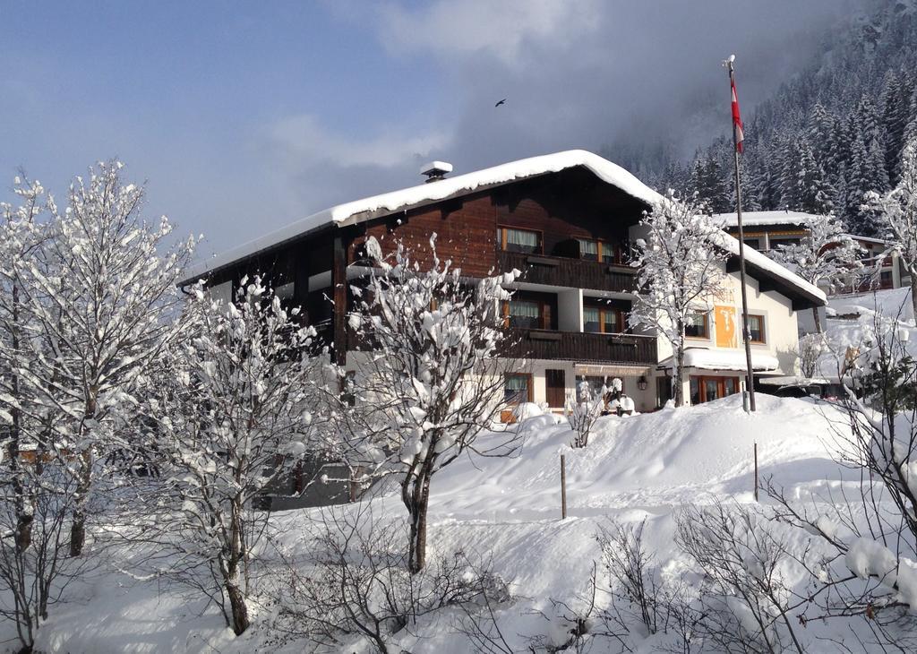 Gasthof-Pension Wulfenia Gargellen Buitenkant foto