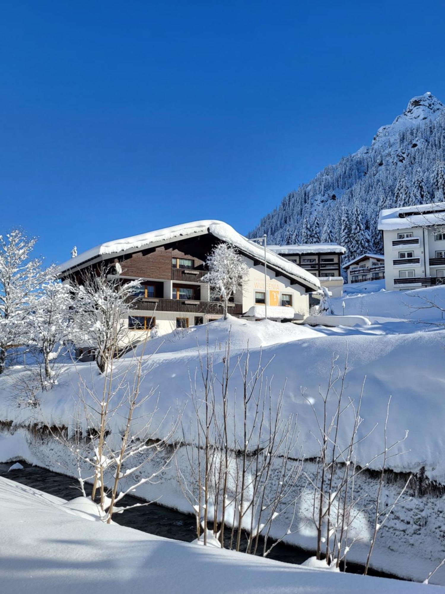 Gasthof-Pension Wulfenia Gargellen Buitenkant foto